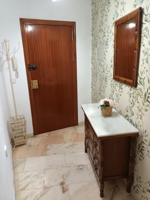 Apartamento Puerta Real Séville Extérieur photo