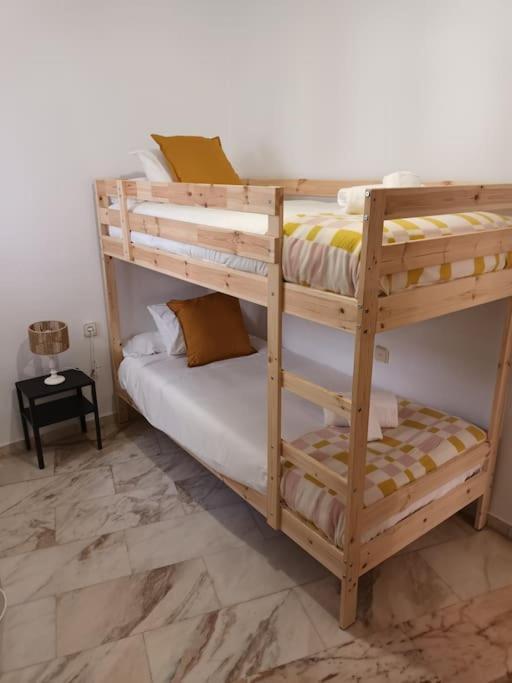 Apartamento Puerta Real Séville Extérieur photo